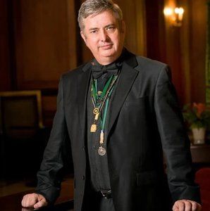 Meet your Posher, Alfred